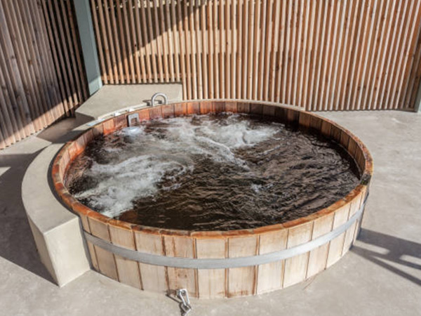 Wood Bathtubs